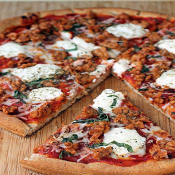 از چه پنیرهای دیگری می‌شود در پیتزا استفاده کرد؟