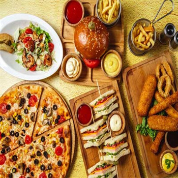 ماجراهای عجیب و غریب فست فودها در دنیا